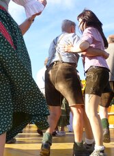 Volkstanzen beim Kirtag in der Oststeiermark