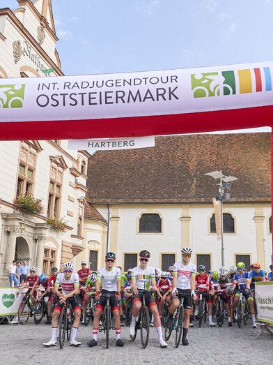 Internationale Radjugentour Etappe Hartberg in der Oststeiermark | © Regionalentwicklung Oststeiermark | Klaus Titzer