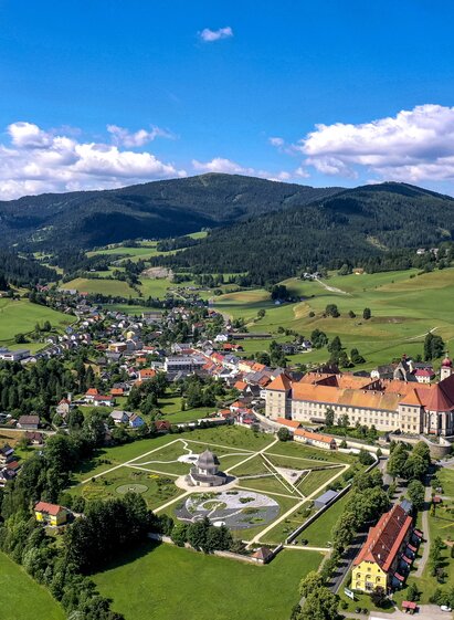 Blick auf Stift St. Lambrecht | © Holzwelt Murau | Tom Lamm