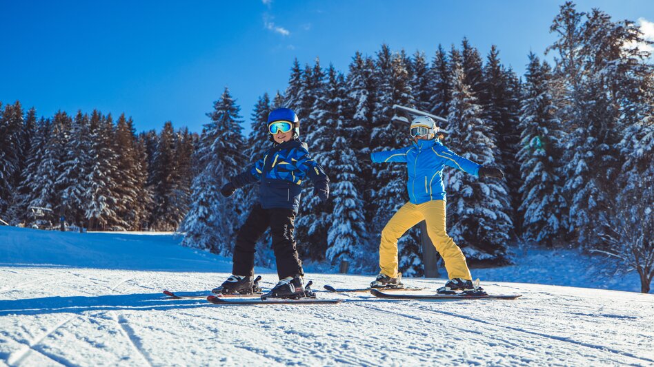 Skifahrer beim Üben