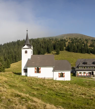 Gleinalm Schutzhaus mit Maria Schnee | © TV Region Graz | Jimmy Lunghammer