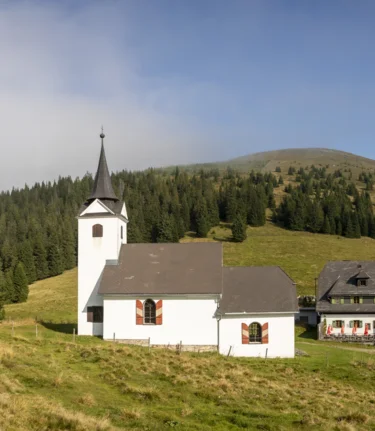 Gleinalm Schutzhaus mit Maria Schnee | © TV Region Graz | Jimmy Lunghammer