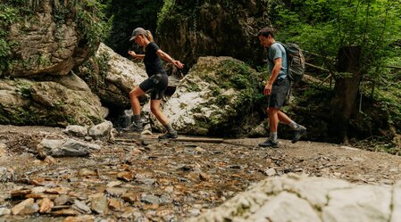 Wandern durch die Kesselfallklamm | © Region Graz | studio draussen