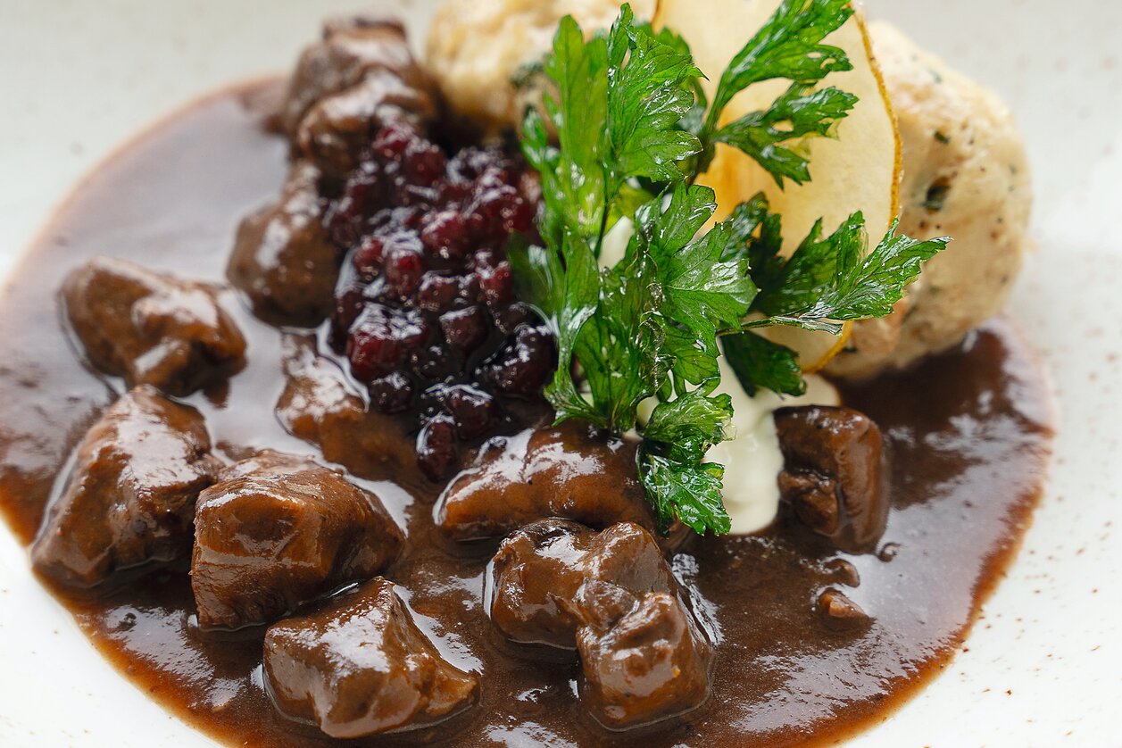 Rehragout mit Knödel | © Wolfgang Hummer | Wolfgang Hummer 