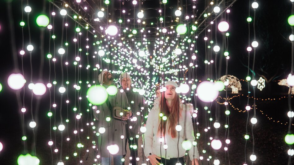 Lichterkette im Lichterpark LUMAGICA in Frohnleiten