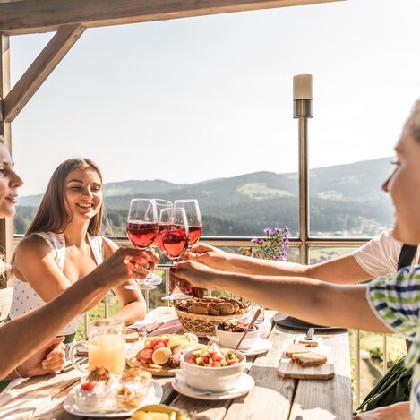Buschenschank Kremser Kreitbauer in Ligist: Genuss mit Ausblick | © TV Region Graz | Die Abbilderei