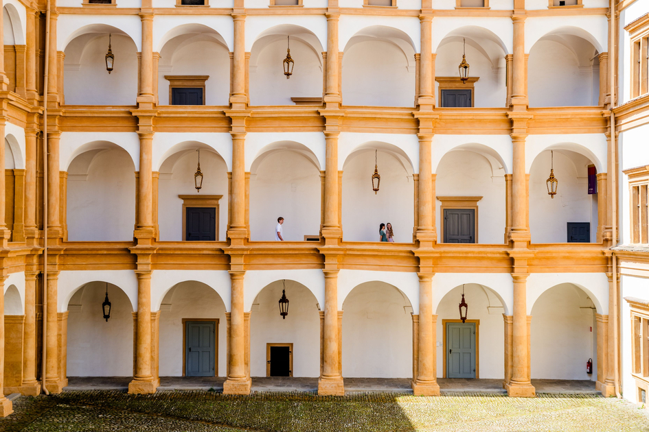 Arkadenhof von Schloss Eggenberg in Graz | © Graz Tourismus | Mias Photoart
