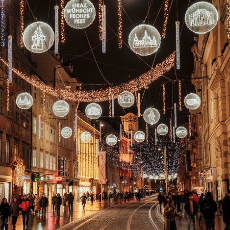 Herrengasse Graz im Advent mit festlicher Beleuchtung | © Region Graz | studio draussen