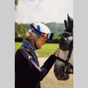 Arvid Auner meets Lipizzaner | © Arvideo