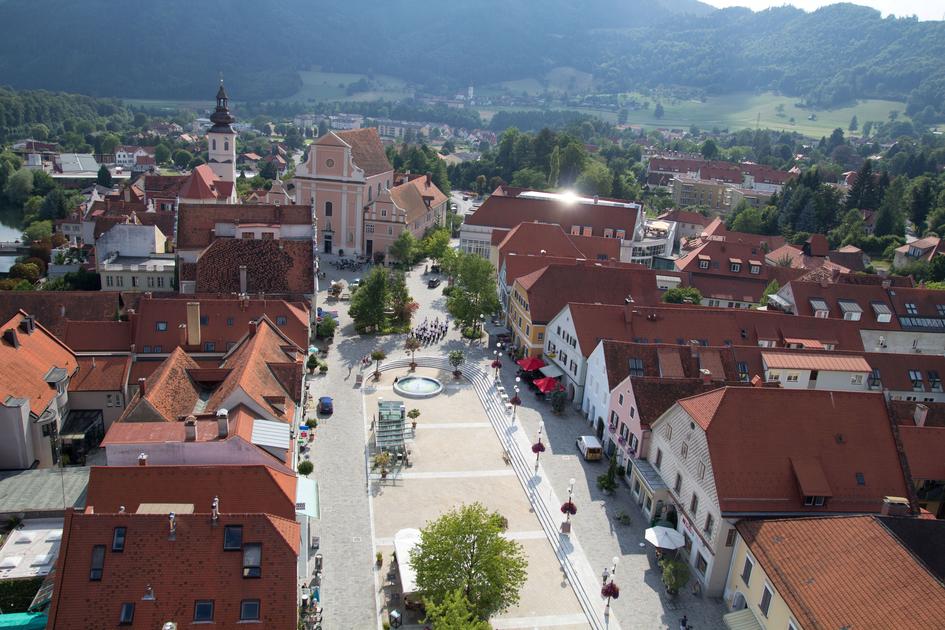 Luftaufnahme vom Marktplatz in Frohnleiten | © Region Graz | Schurian