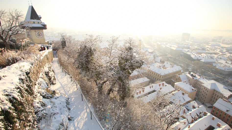 Winter am Schlossberg mit Blick über Graz | © Graz Tourismus | Harry Schiffer