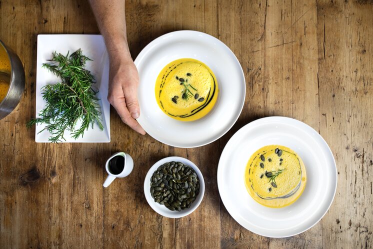 Kürbiscremesuppe in der Gastwirtschaft Tanzmühle | © TVB Südsteiermark | Nadine Geuter Photography