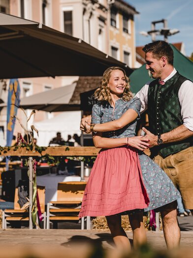 Tanzen am Südsteirischen Herbstfest | © TVB Südsteiermark | Michaela Lorber