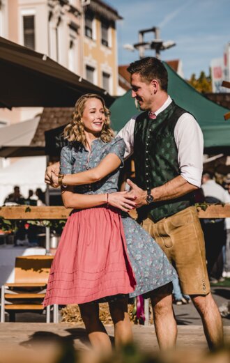 Tanzen am Südsteirischen Herbstfest | © TVB Südsteiermark | Michaela Lorber