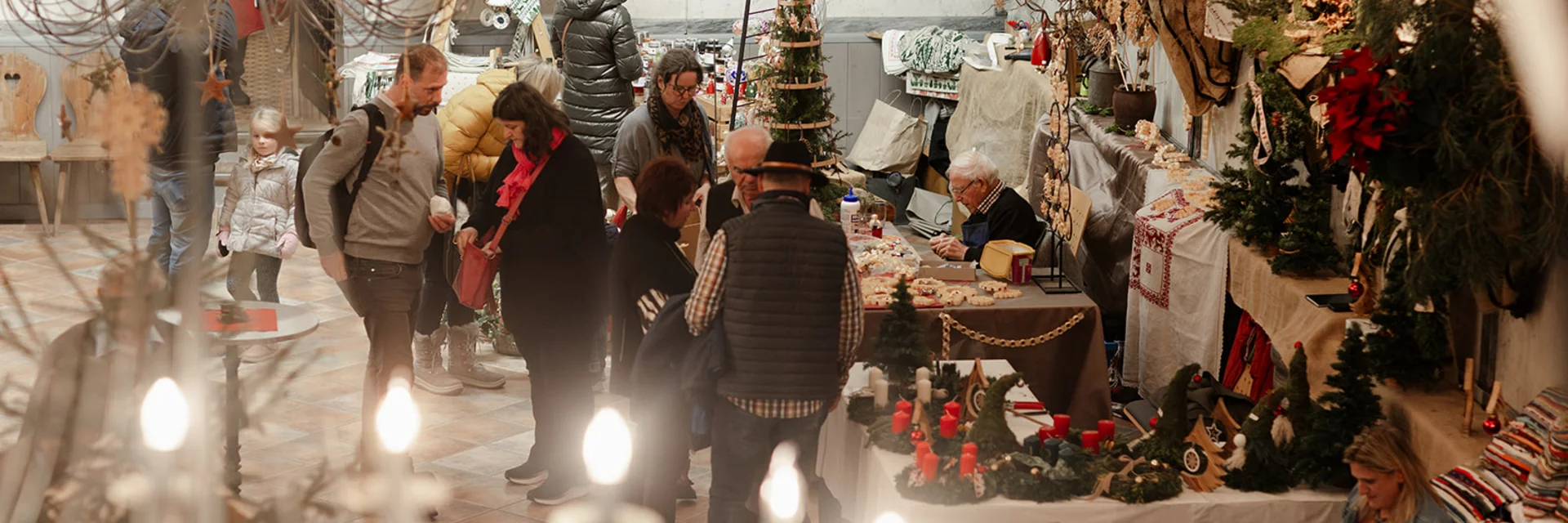 Weihnachtsmarkt im Rossstall | © Südsteiermark | AchromaticPhotography