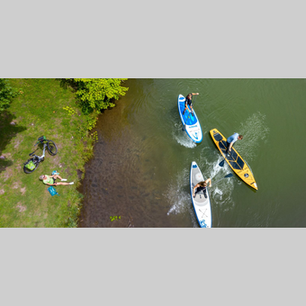 Radfahrer trifft Stand-up-Paddler | © Steiermark Tourismus | pixelmaker.at