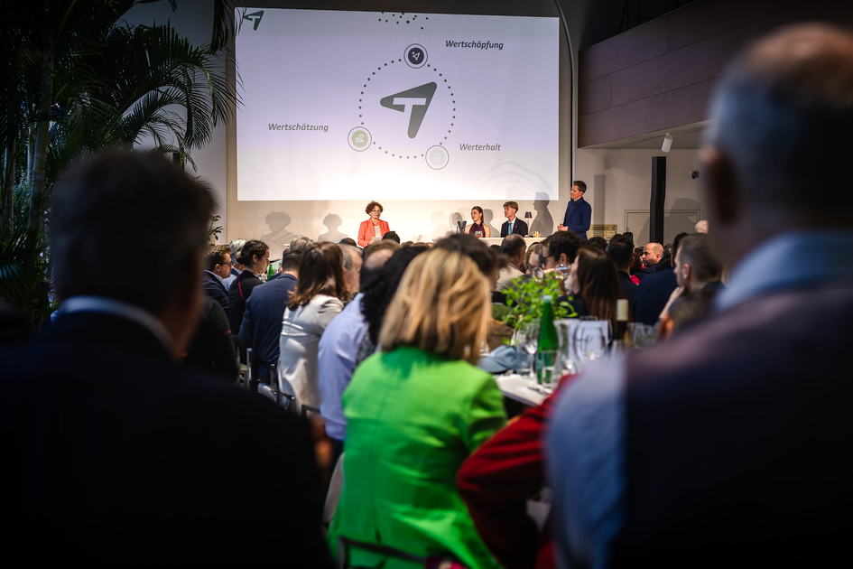 Präsentation der Vision T | © BMWET | Brauneis