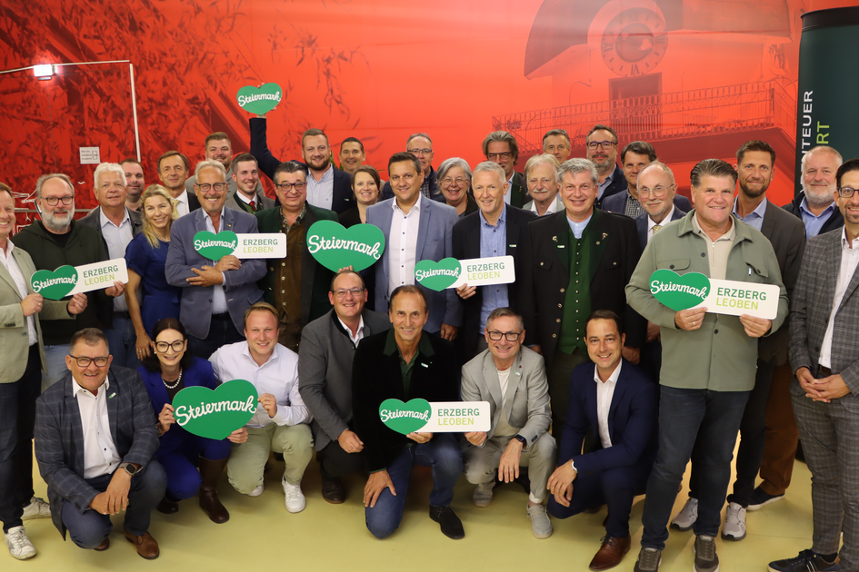 Ehrengäste und Kommissionsmitglieder von Erzberg-Leoben | © Erzberg-Leoben | Lisa Hessenberger