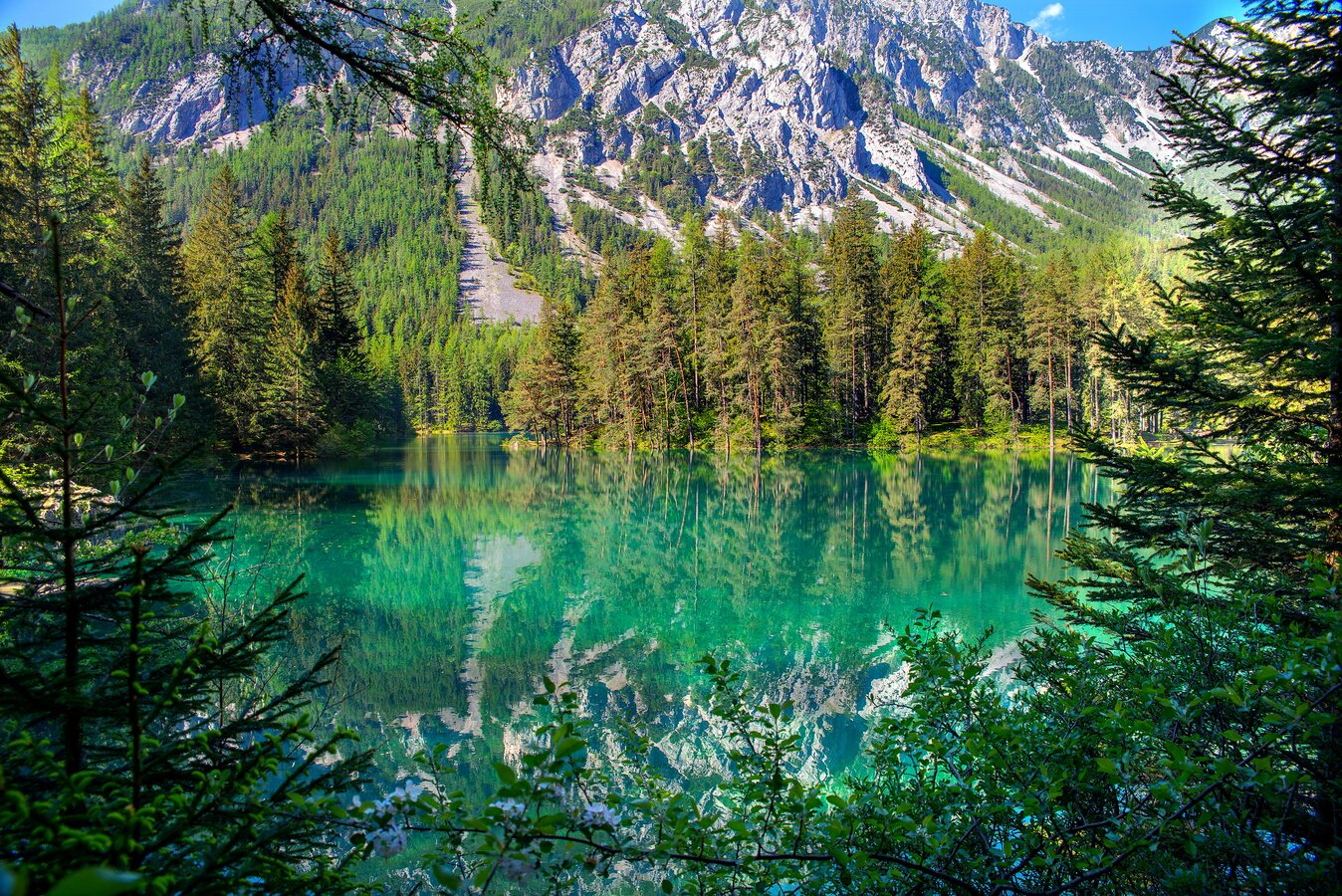 Lais Puzzle „Grüner See, Steiermark“ – 2000 Teile Landschaftspuzzle Aus Österreich