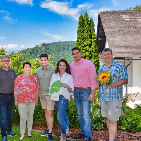 Michael Ranzmaier-Hausleitner (Tourismusverband Murtal), Senta Bleikolm-Kargl (Green Care  Koordinatorin Steiermark), Lukas König, Eva König, Leonhard Madl, Mario Leitner (Vizebürgermeister Weißkirchen) 