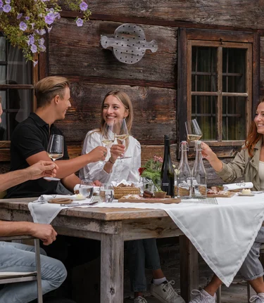 A culinary break at the Pogusch | © TV Hochsteiermark | Elena Egger