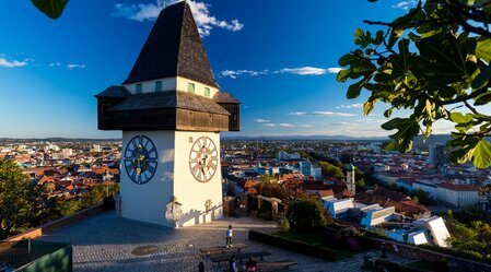 Wahrzeichen der GenussHauptstadt: der Uhrturm | © Graz Tourismus | Harry Schiffer | © Graz Tourismus