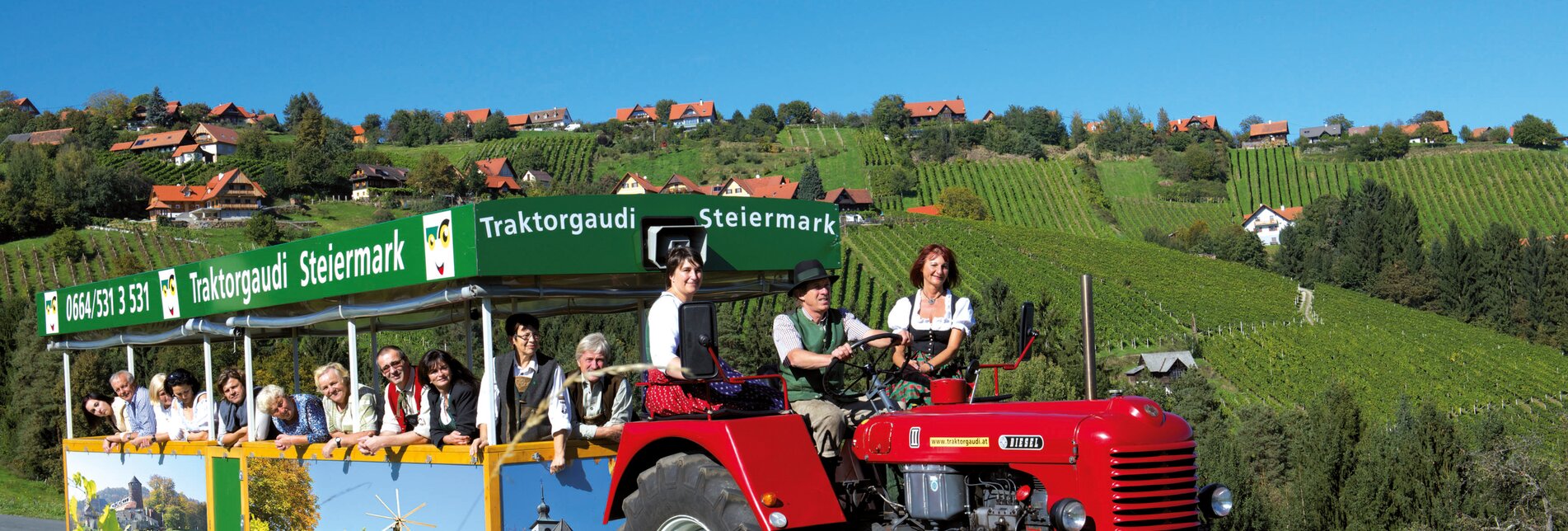 Gruppenausflug mit der Traktorgaudi Steiermark im Weinland | © Traktorgaudi Steiermark