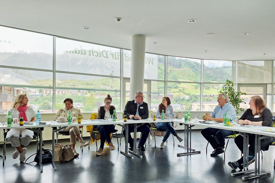 Erfahrungsaustausch im WM-Studio der Planai-Hochwurzen-Bahnen | © Gruppenreisen Steiermark | Barbara Friedinger