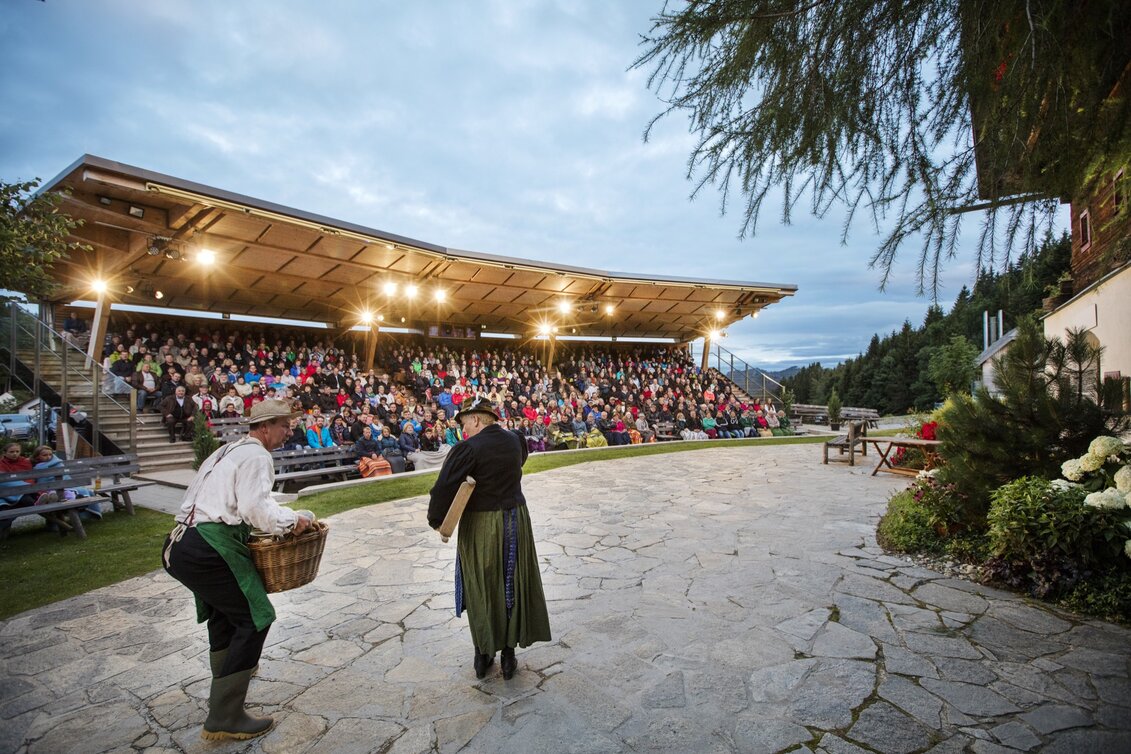 PackageTheaterfahrt in die Oststeiermark - 