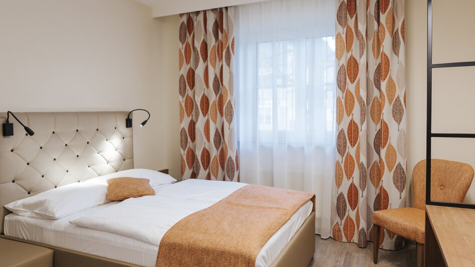 90 komfortable Zimmer und 30 Appartements am Stadtrand von Graz