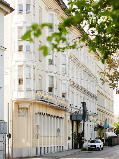 Außenansicht | © Florian Weitzer Hotels & Restaurants | Florian Weitzer Hotels & Restaurants
