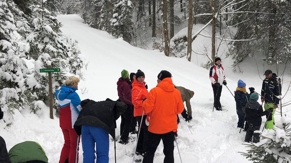 Schneeschuhwandergruppe am Appelhof