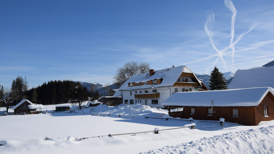 Der Pürcherhof in der Winterlandschaft