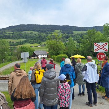 STOP! Bahnhof bei der Pension Zechnerhof für Anreise mit Öffis  | © Young Styria | Livia Stranz