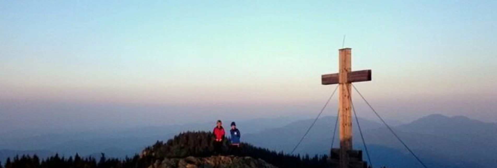 Gipfel des Rennfelds im Morgenlicht | © TV Hochsteiermark