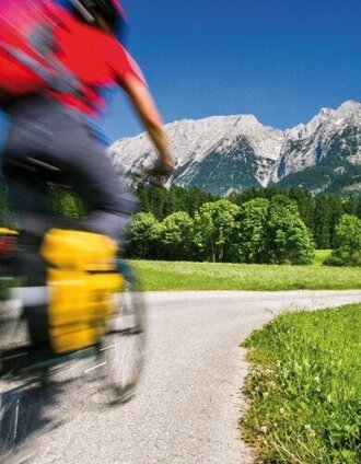 Radfahrer am Ennsradweg | Schladming Dachstein | © Erlebnisregion Schladming-Dachstein