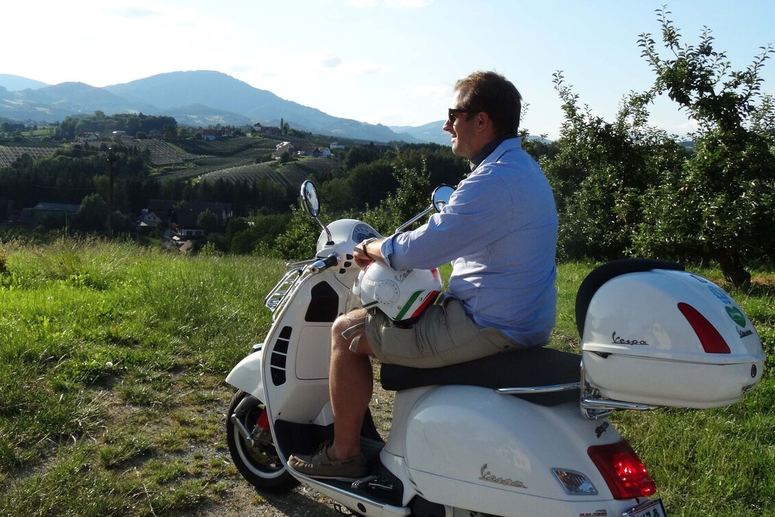 Panoramatouren/Themenstraßen Berg und Tal Vespa-Tour - Touren-Impression #1 | © Oststeiermark Tourismus