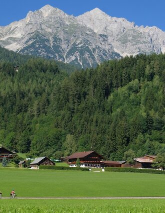 Eine imposante Bergwelt als Wegbegleiter | Arjan Kruik | © Steiermark Tourismus