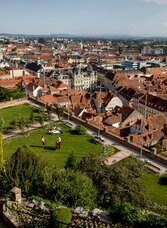 Blick vom Schloßberg aus die Dächerlandschaft von Graz | © Steiermark Tourismus | Tom Lamm | © Steiermark Tourismus
