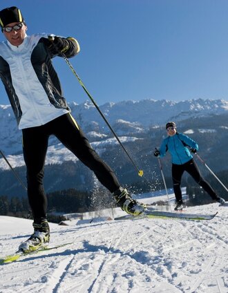 Langlaufen mit Blick auf den Grimming | Leo Himsl | © Tourismusverband Ausseerland Salzkammergut