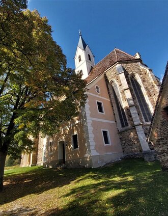 Kirche St. Stefan bei Hofkirchen im Apfelland-Stubenbergsee in der Oststeiermark | Christine Pollhammer | © Oststeiermark Tourismus