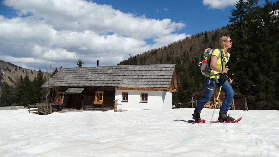 Snowshoe Walking Snowshoe hiking tour Hintere Mörsbachalm - Touren-Impression #2.1 | © Weges