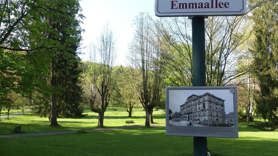 Stadtrundgang "Einst und jetzt" - Historischer Rundgang durch Bad Gleichenberg - Touren-Impression #2.10 | © Thermen- & Vulkanland