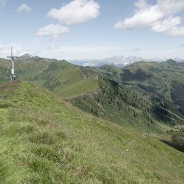 Größes Bärneck mit Blick Richtung Grimming | © Tourismusverband Grimming-Donnersbachtal