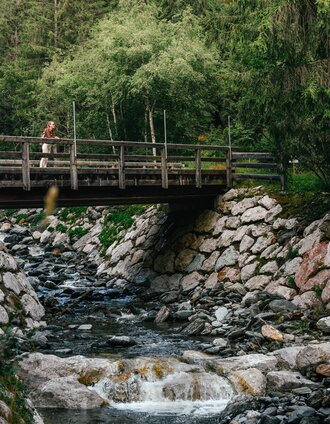 Wooden bridge on the Stallwiesenweg | Christoph Lukas | © Christoph Lukas