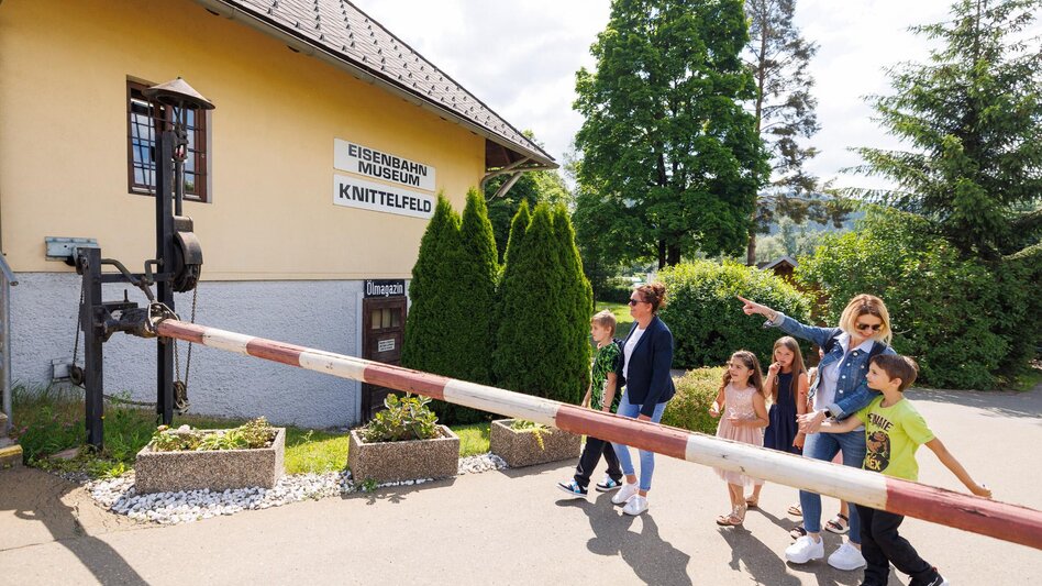 Panoramic Tours/Themed Routes Around the Zirbitzkogel -  Motorrad/ Oldtimer - Touren-Impression #2.4 | © Erlebnisregion Murtal