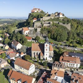 die_riegersburg_im_herbst-_thermen-_und_vulkanland_christian_thomaser_large.jpg | © Thermen- & Vulkanland