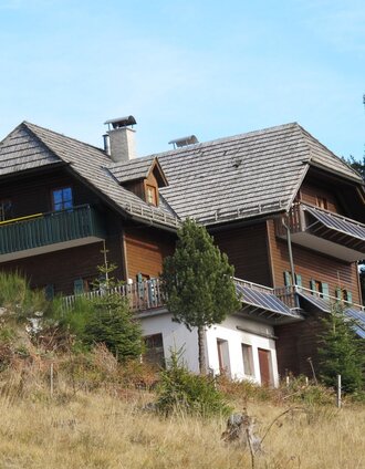Rabl Kreuz Hütte_Waldbach_Oststeiermark | Zingl | © Oststeiermark Tourismus