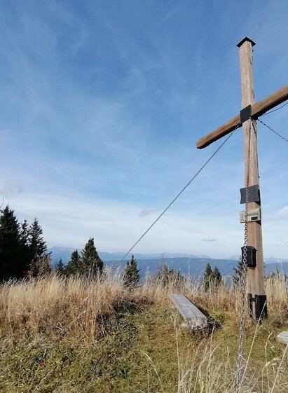 Hochschlag-Gipfelkreuz in der Oststeiermark | © Oststeiermark Tourismus | Chiara Raith | © Oststeiermark Tourismus