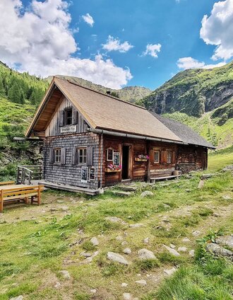 Waldhornalm with shingle roof | Gerhard Pilz | © Erlebnisregion Schladming-Dachstein